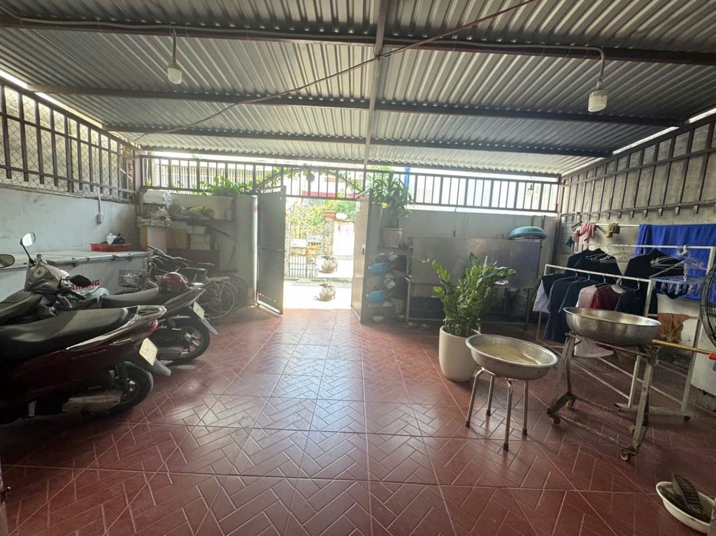 VILLA TRỆT 1LAU 4PN HẺM 808 QUỐC LỘ 13 GIÁ CHỈ 13,5TR