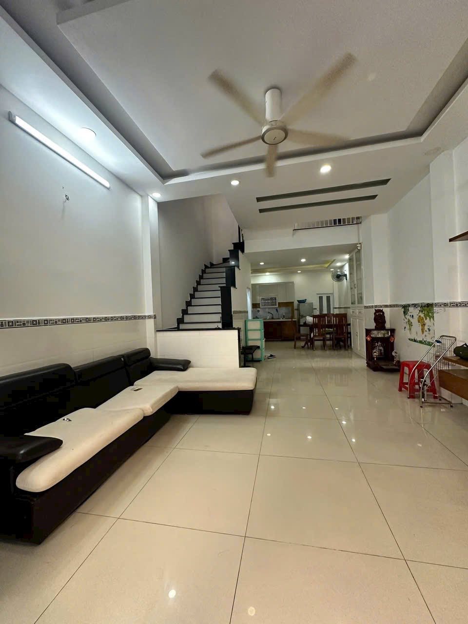 NGUYÊN CĂN TRET 2 LAU  3PN ĐỦ TIỆN NGHI CAO CẤP GIÁ 14TR NGAY HIỆP BÌNH