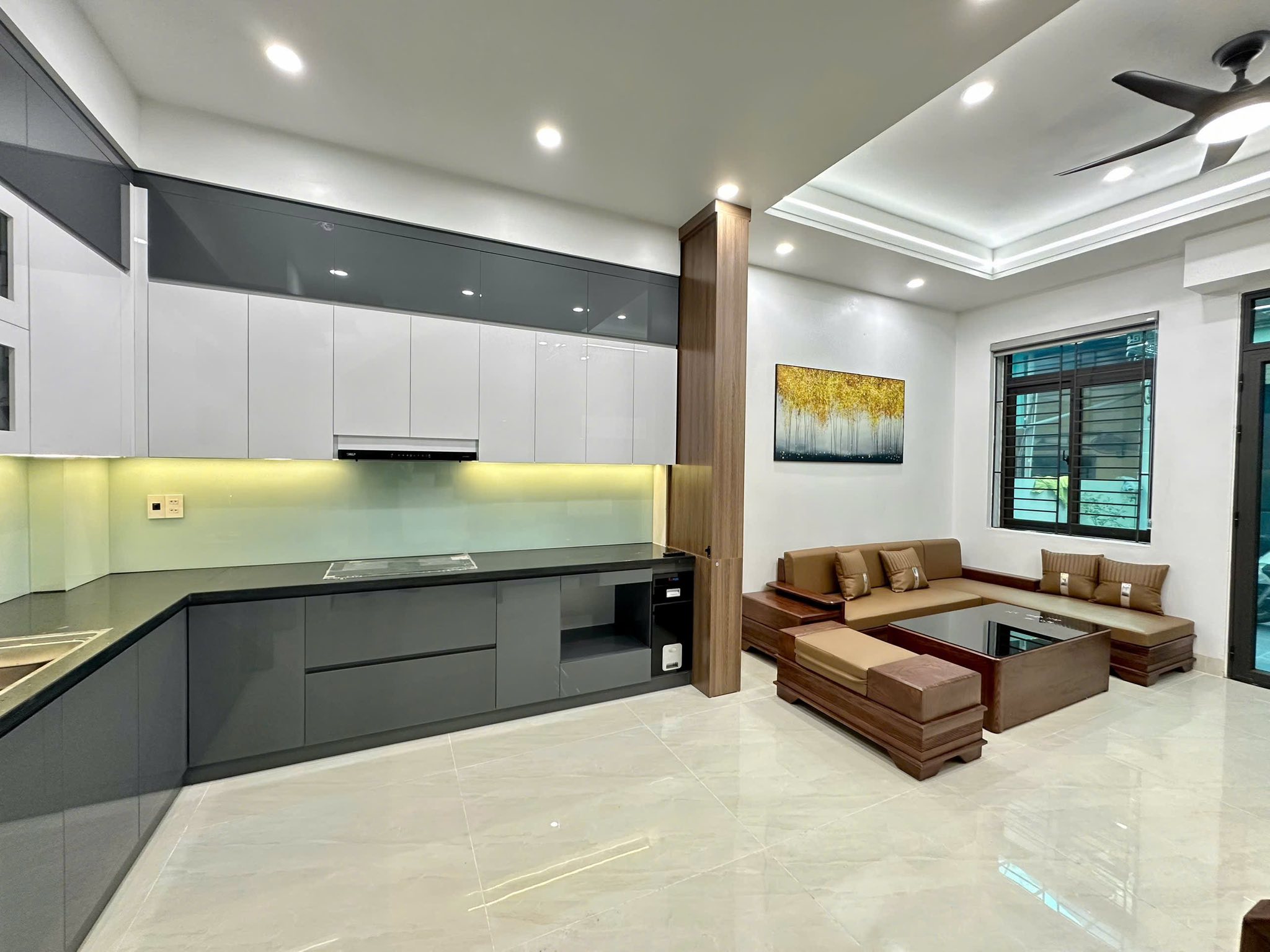 Bán căn nhà 4 tầng ngõ đường Điện Biên Phủ, ph Bình Hàn, TP HD, 41m2, mt 5.2m, 3 ngủ, 3 vs 2