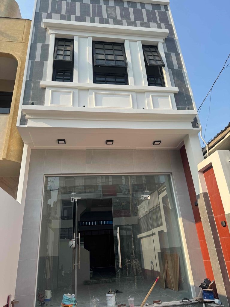 NGUYÊN CĂN MẶT TIỀN ĐƯỜNG 38 MỚI XÂY TRỐNG SUÔT TRỆT 2 LẦU GIÁ 20TR