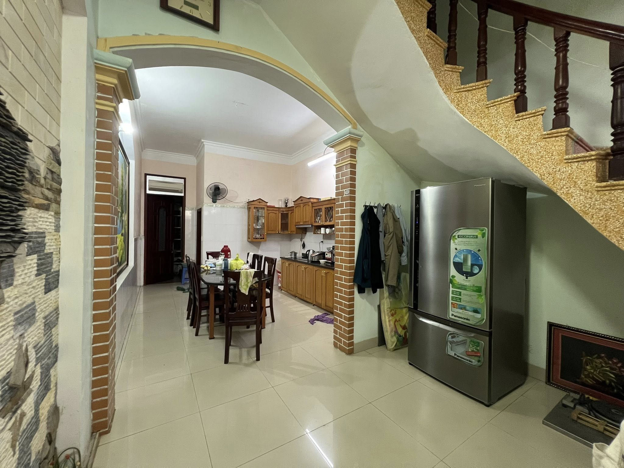 Bán căn nhà mặt phố Khu Đông Nam Cường, TP HD, 72m2, 4 tầng, 5 ngủ, 3 vs, mt 4m, 5.x tỷ 2