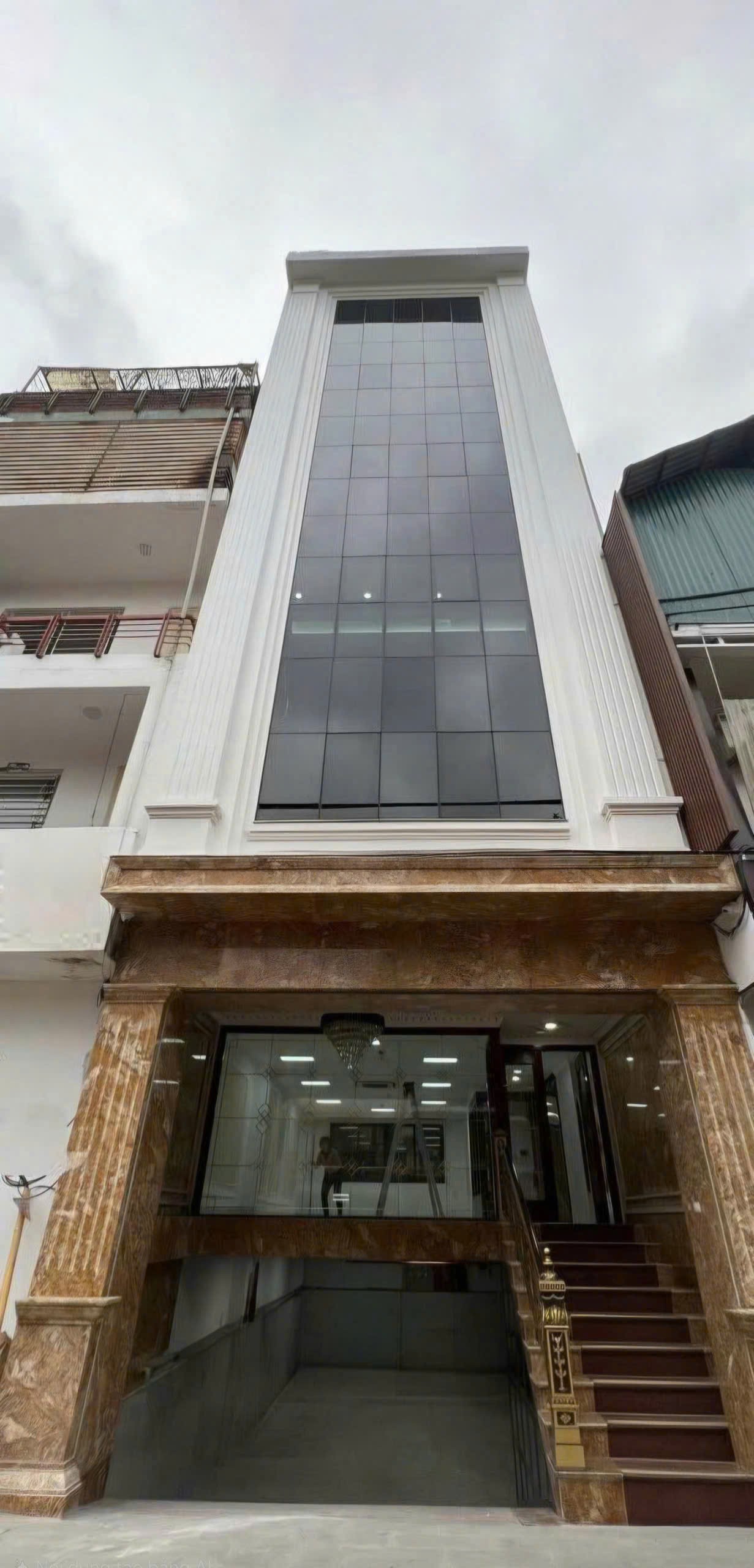 Cho thuê nhà mới, THANG MÁY, 90m2- 5T, Đào Duy Từ, Mã Mây, Hàng Bạc