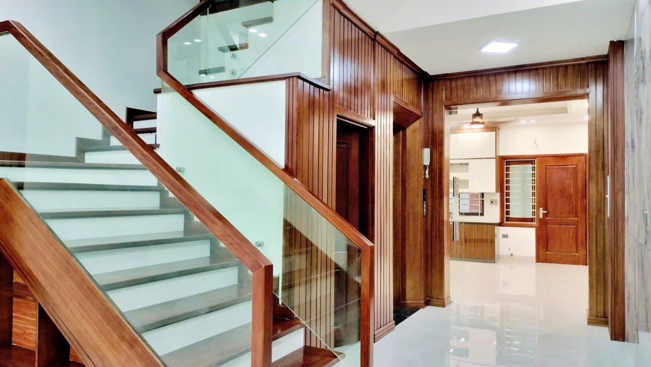 Bán nhà 4 tầng thang máy đẹp, KĐT An Phú, ph Lê Thanh Nghị, TP HD, 67.5m2, 4 ngủ, gara oto 2
