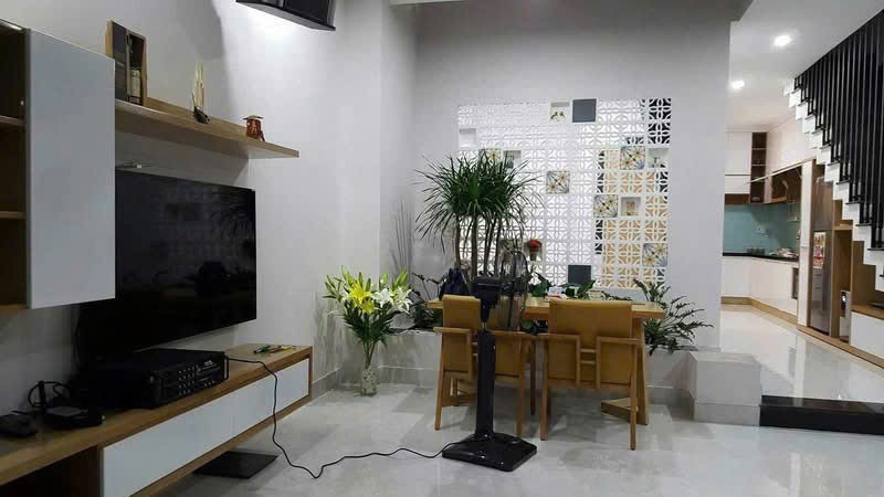CHO THUÊ NHÀ NGUYÊN CĂN LIỀN KỀ VẠN PHÚC CITY 3PN, FULL NỘI THẤT GIÁ 19TR