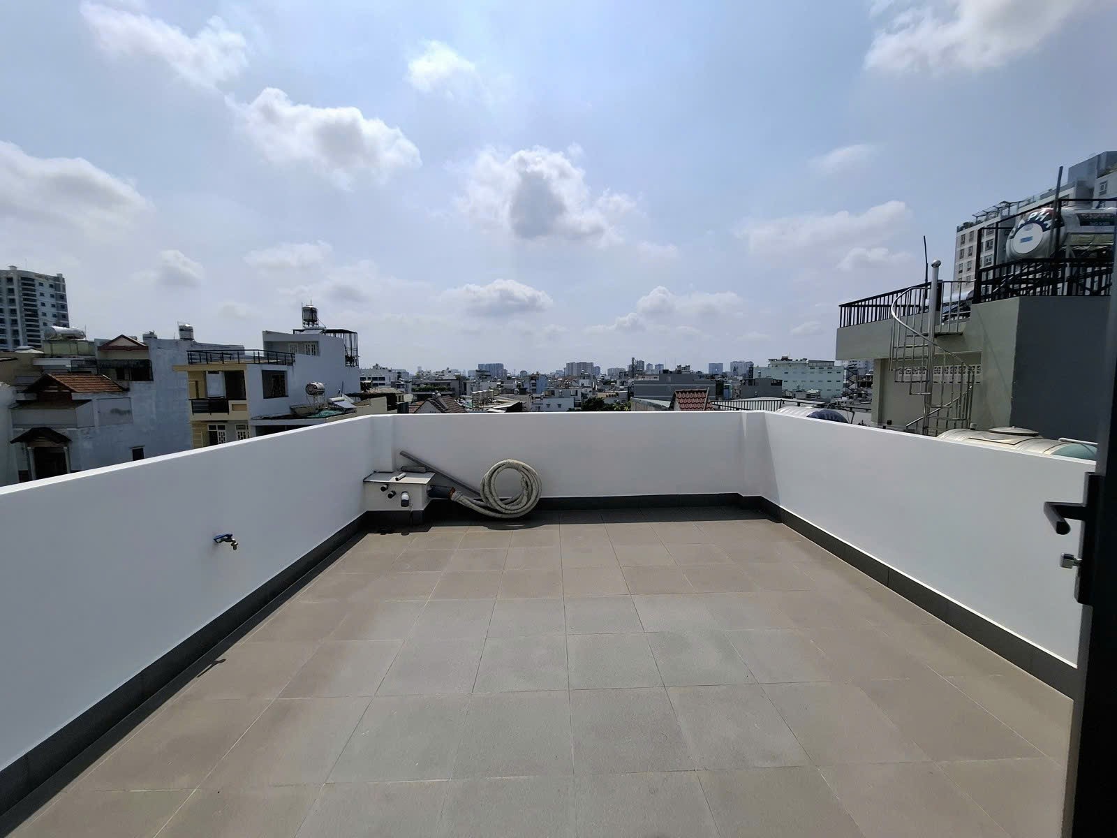 MẶT TIỀN HẺM XE TẢI HUỲNH THIỆN LỘC 52M2 5 TẦNG THANG MÁY CHỈ 10.6 TỶ 12