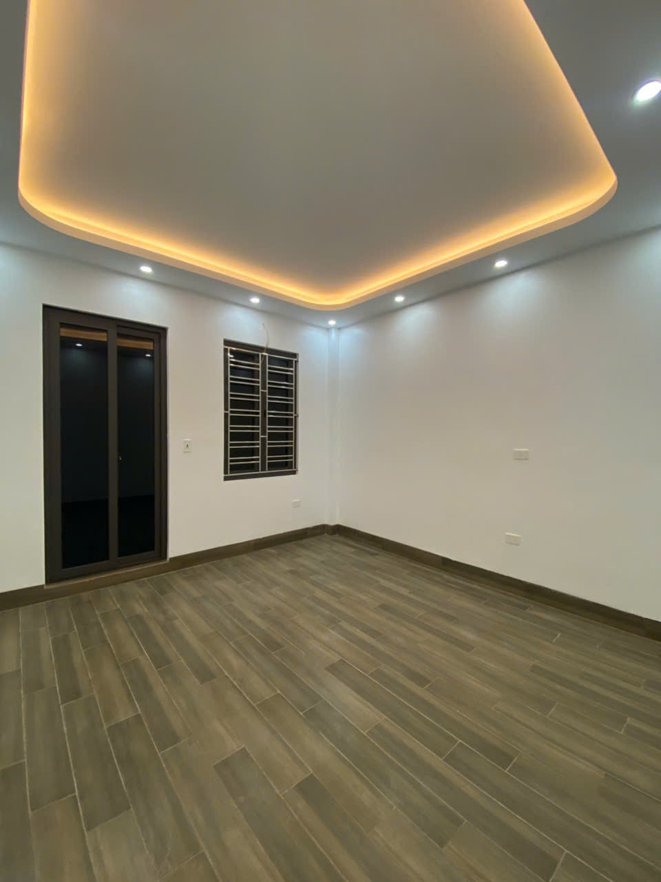 chính chủ bán nhà 4 tầng đẹp ngay trần lãm, gần bv sản an đức và khối bệnh viên lớn nhất tỉnh hưng 4