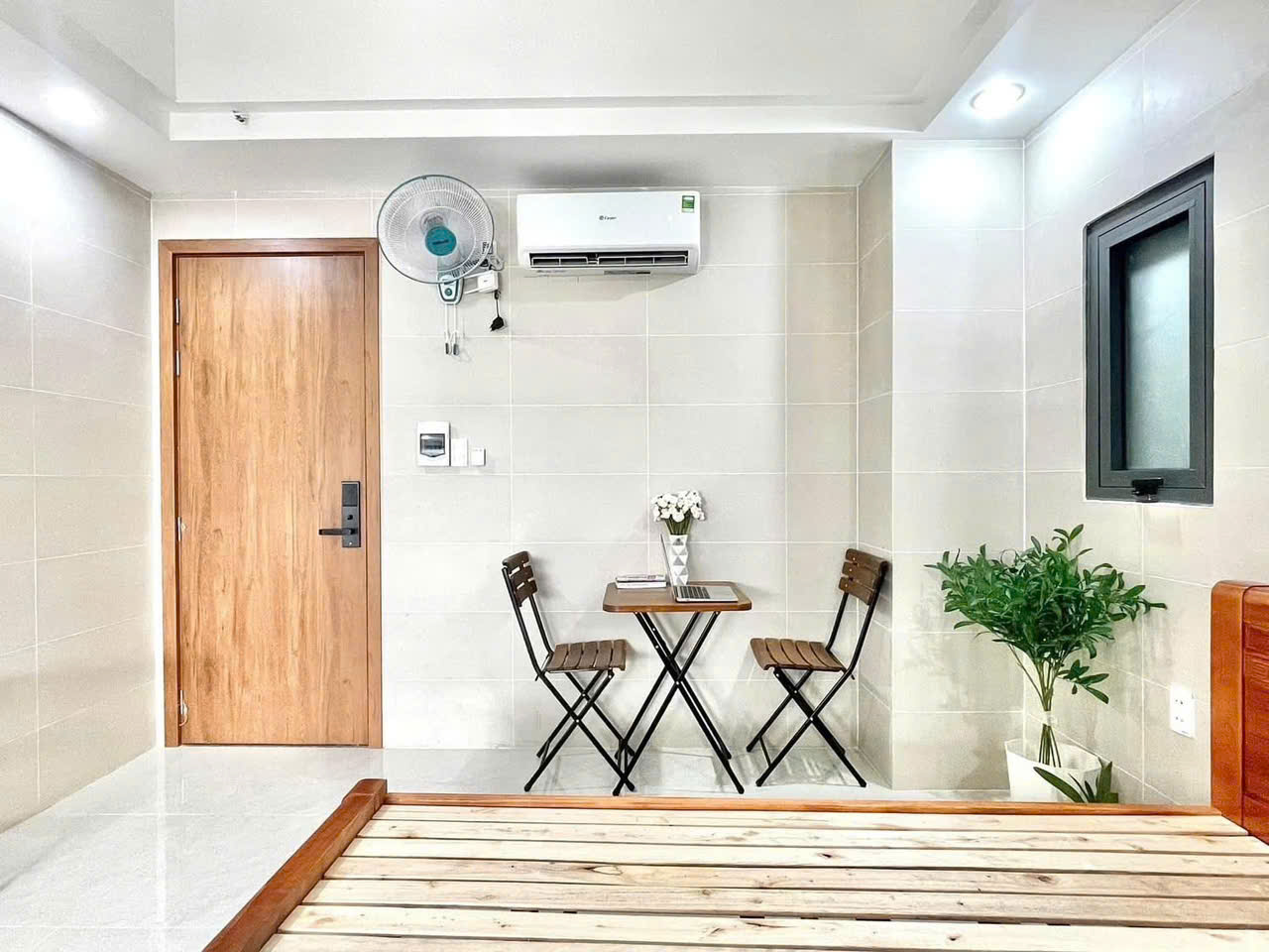 Cần bán Nhà mặt tiền đường Hàng Tre, Phường Long Thạnh Mỹ, Diện tích 126m 4 TẦNG 3