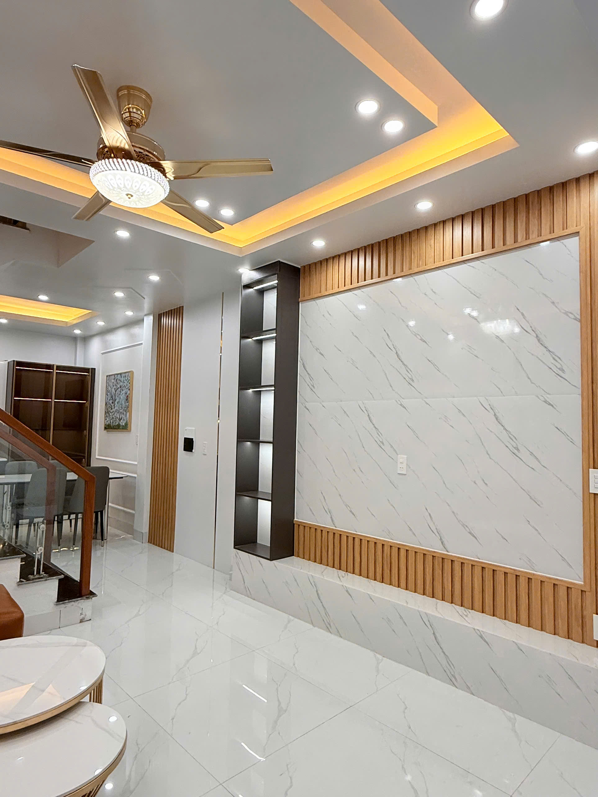 bán nhà 3 tầng mới trung tâm kì bá cách phan bá vành 10m, có thể kinh doanh nhỏ được 3