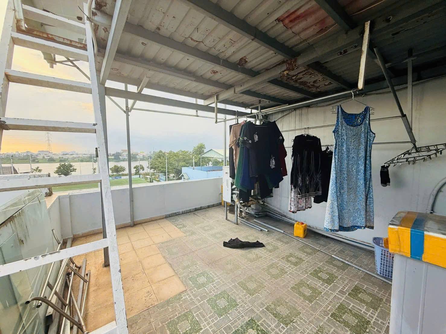 CHO THUÊ NHÀ QL13 – LIỀN KỀ VẠN PHÚC CITY, 3TANG 3PN, GIÁ 13TR 6