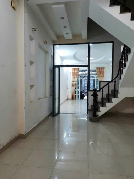 NHÀ NGUYÊN CĂN NGAY ĐƯỜNG SỐ 35 THÔNG RA CHỢ HIÊP BINH 5M x 18M TRET 1LAU 2PN GIÁ 11TR