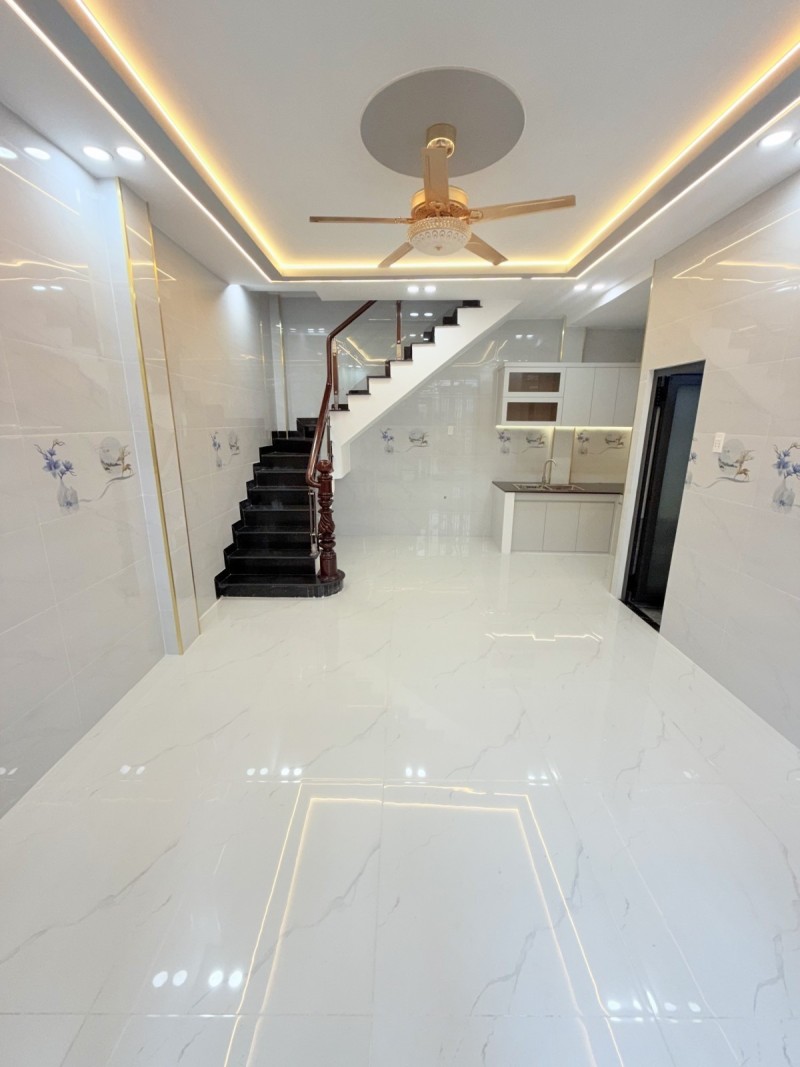 HẺM XE HƠI KINH DOANH TRẦN VĂN QUANG 35M2 3 TẦNG 3PN SHR CHỈ 5.4 TỶ 2