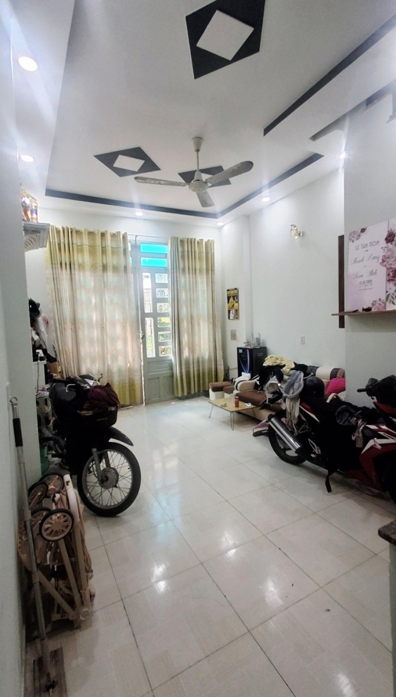 GIÁP TÂN KỲ TÂN QUÝ 28M2 3 TẦNG BTCT 2PN 2WC SÂN THƯỢNG CHỈ 3.3 TỶ 5