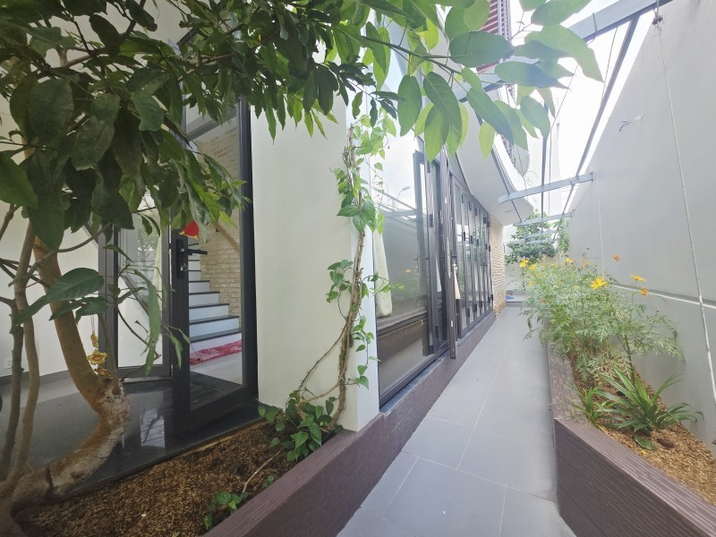 Bán nhà đường số 19, Linh Chiểu, Thủ Đức, TP HCM. DT - 127m2, 3 tầng, 13.1 tỷ 2