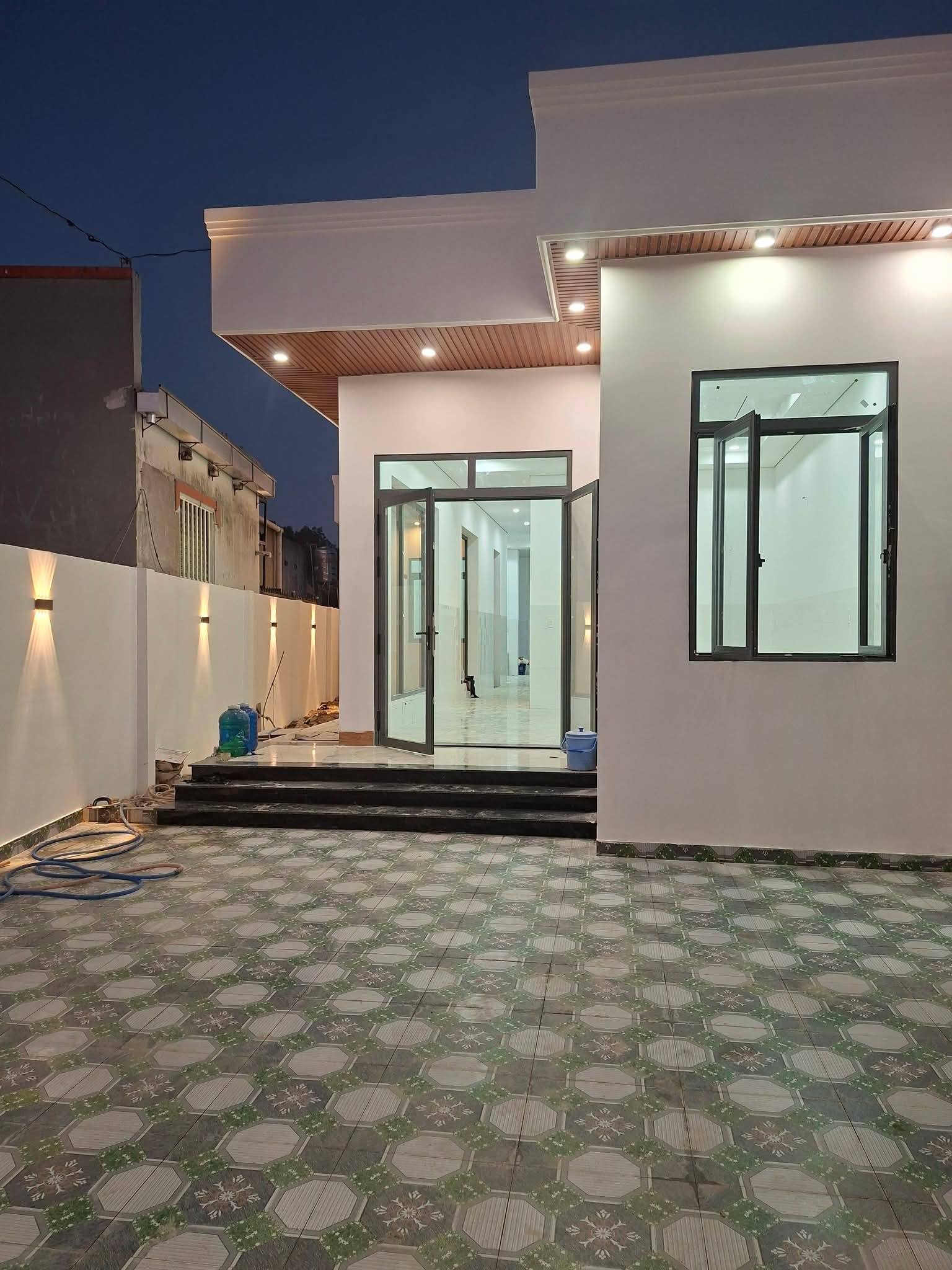 NHÀ MỚI XÂY – THIẾT KẾ THÔNG THOÁNG – KHU GIA PHÁT TAM PHƯỚC 2