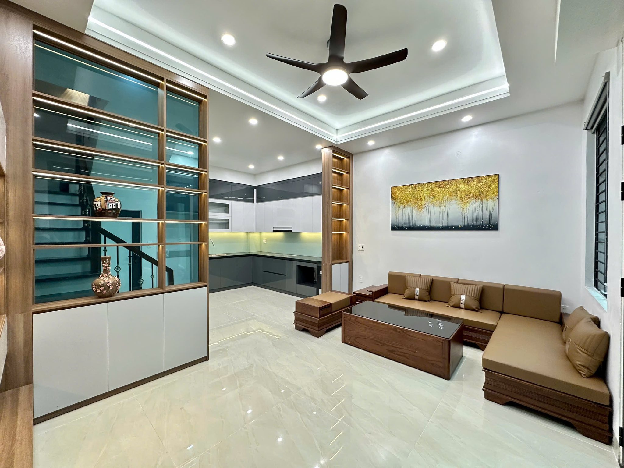 Bán căn nhà 4 tầng ngõ đường Điện Biên Phủ, ph Bình Hàn, TP HD, 41m2, mt 5.2m, 3 ngủ, 3 vs 3