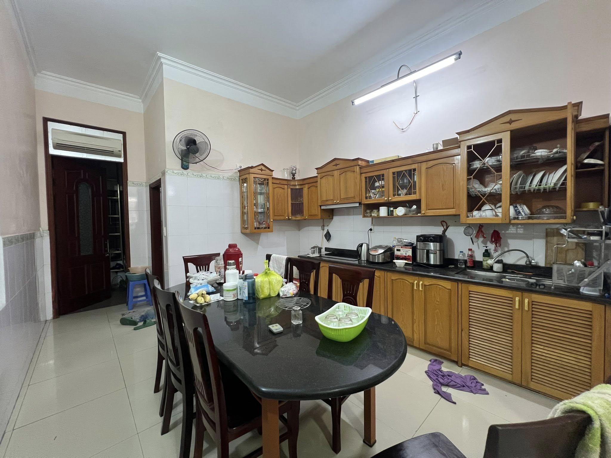 Bán căn nhà mặt phố Khu Đông Nam Cường, TP HD, 72m2, 4 tầng, 5 ngủ, 3 vs, mt 4m, 5.x tỷ 3