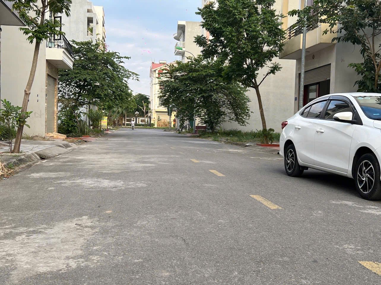 Bán lô đất đường nhánh Hoàng Quốc Việt, TP Hải Dương, 68m2, mt 4m, đường 17.5m, 3.85 tỷ 3