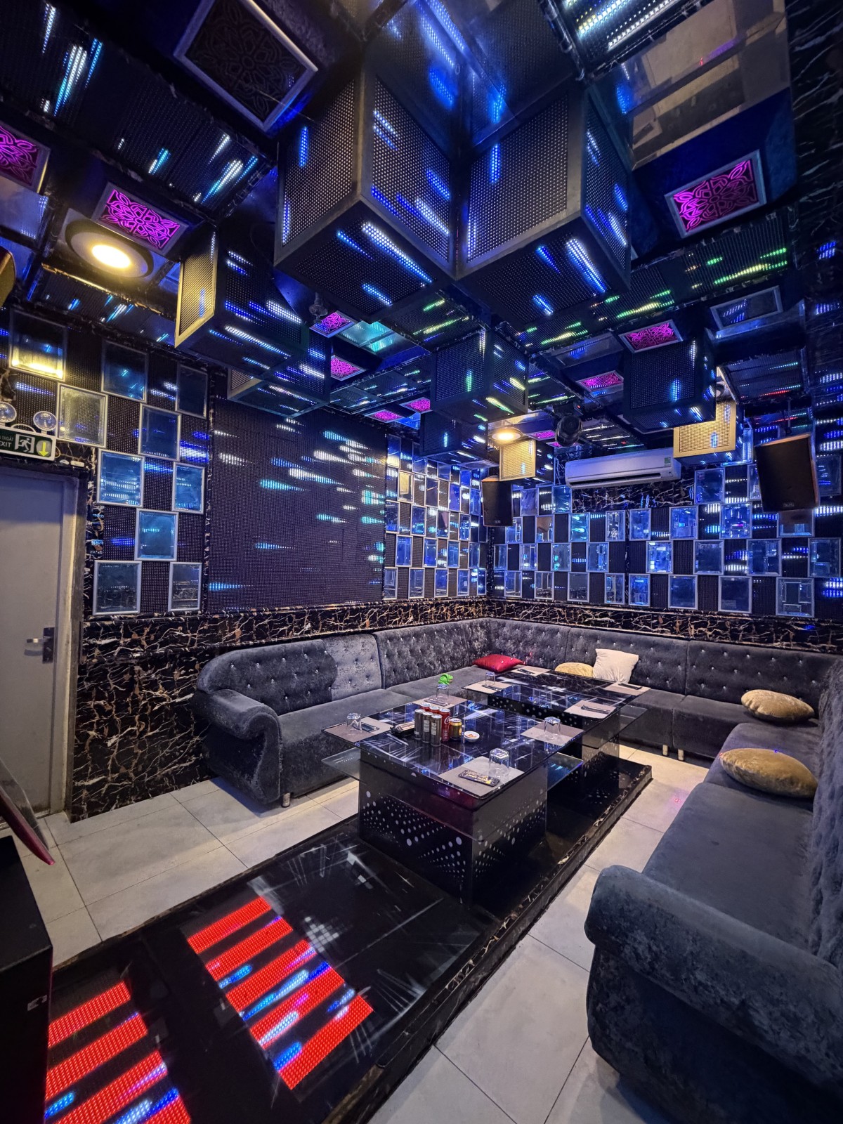 TOÀ NHÀ 8 TẦNG MẶT TIỀN PHỔ QUANG CẠNH SÂN BAY - THU NHẬP 3.6 TỶ/NĂM - GIÁ 86 TỶ 15