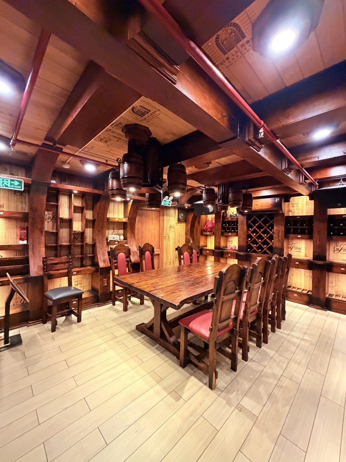 TOÀ NHÀ 8 TẦNG MẶT TIỀN PHỔ QUANG CẠNH SÂN BAY - THU NHẬP 3.6 TỶ/NĂM - GIÁ 86 TỶ 10