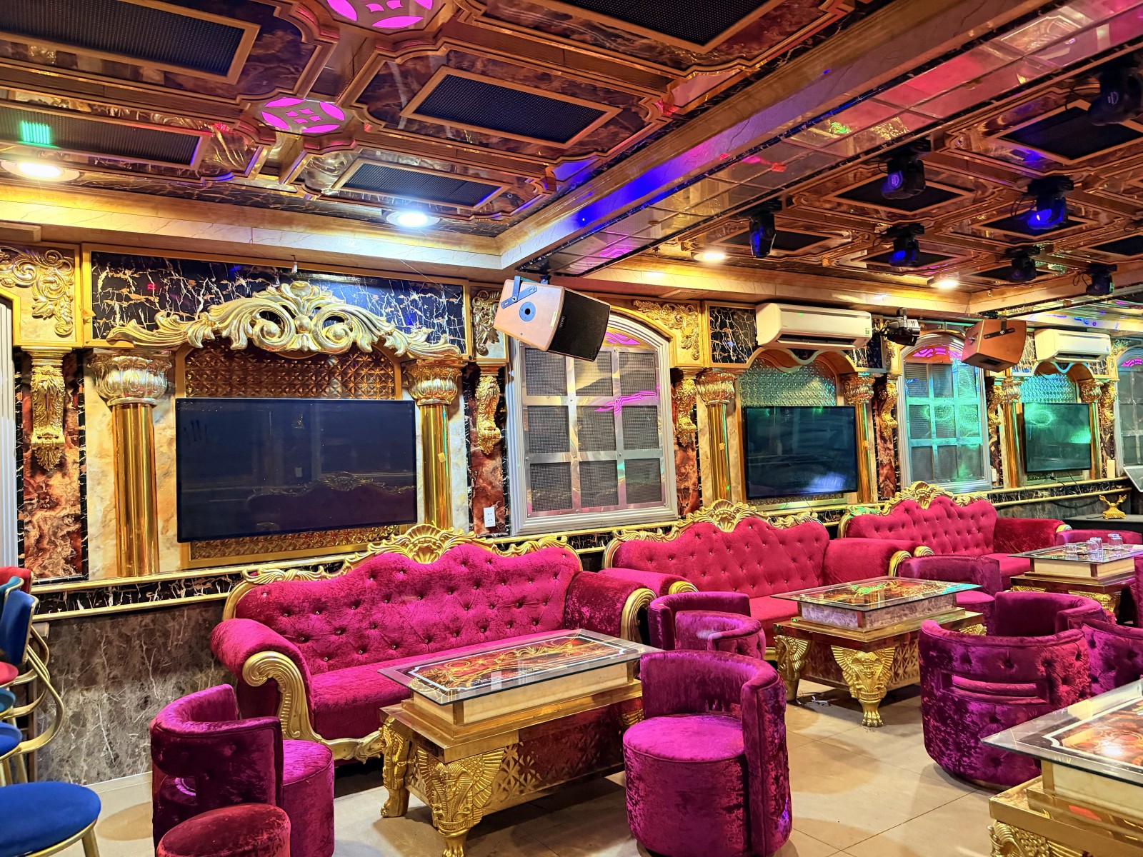 TOÀ NHÀ 8 TẦNG MẶT TIỀN PHỔ QUANG CẠNH SÂN BAY - THU NHẬP 3.6 TỶ/NĂM - GIÁ 86 TỶ 8