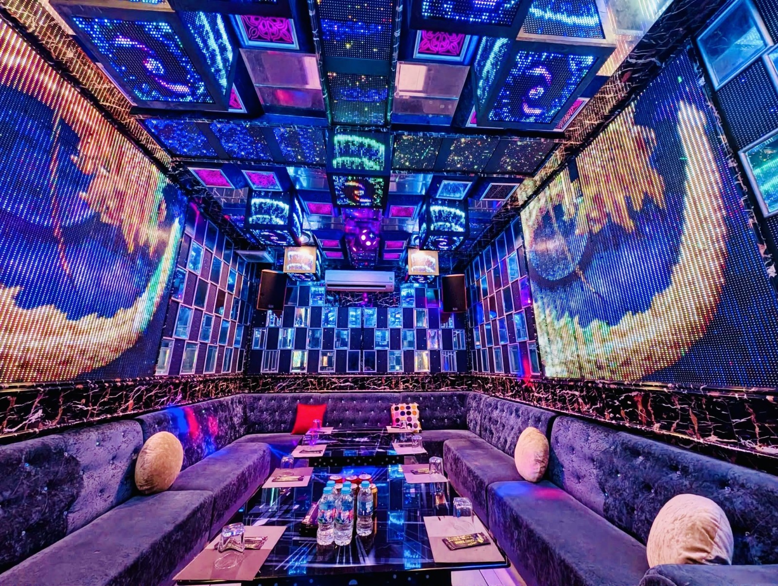 TOÀ NHÀ 8 TẦNG MẶT TIỀN PHỔ QUANG CẠNH SÂN BAY - THU NHẬP 3.6 TỶ/NĂM - GIÁ 86 TỶ 5