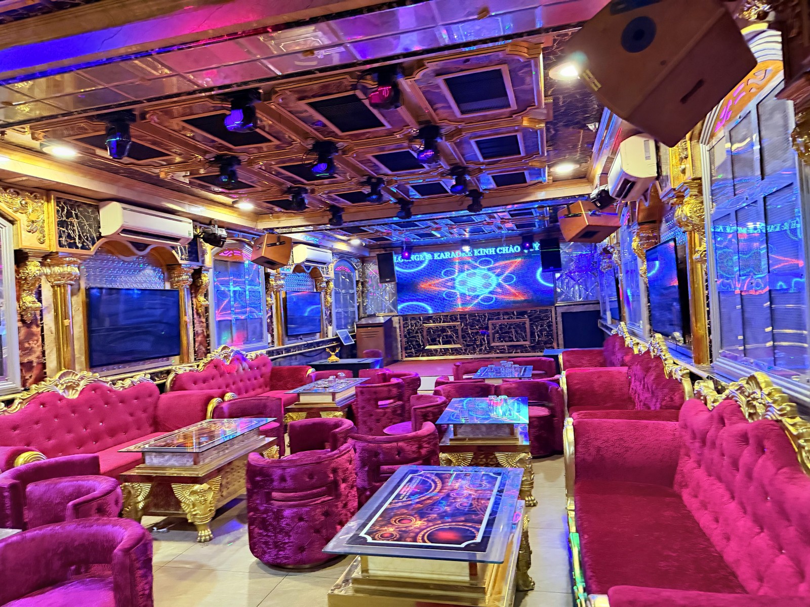 TOÀ NHÀ 8 TẦNG MẶT TIỀN PHỔ QUANG CẠNH SÂN BAY - THU NHẬP 3.6 TỶ/NĂM - GIÁ 86 TỶ 7