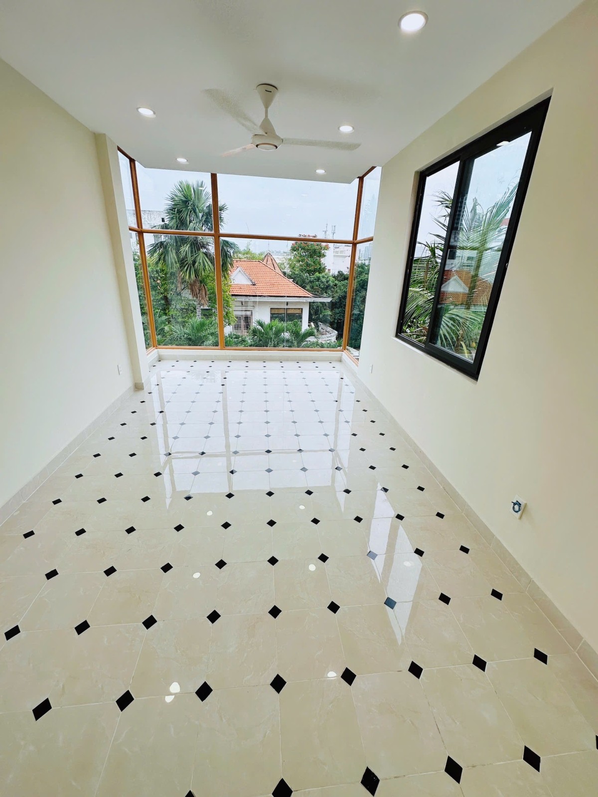 MT QUỐC HƯƠNG THẢO ĐIỀN - DÒNG TIỀN 65TR/THÁNG - THIỆN CHÍ BÁN GIẢM NGAY 1 TỶ 3