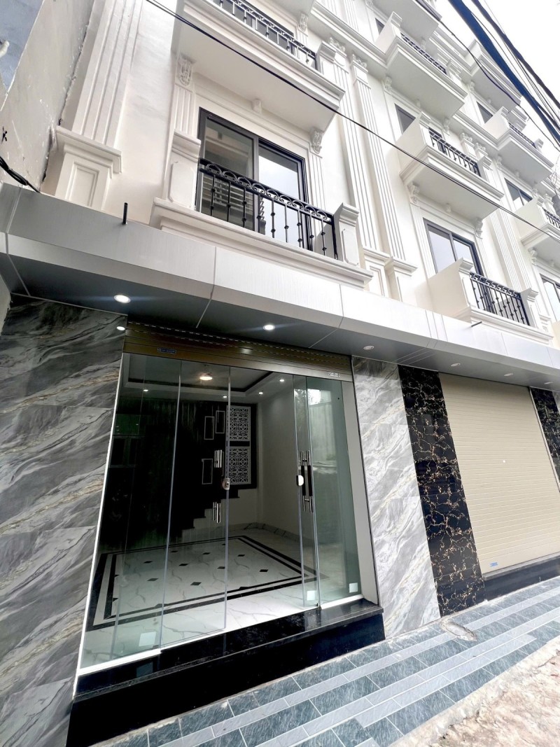 NHÀ NGUYỄN VĂN LINH – Ô TÔ QUA NHÀ – 5 TẦNG ĐẸP – Ở NGAY 5