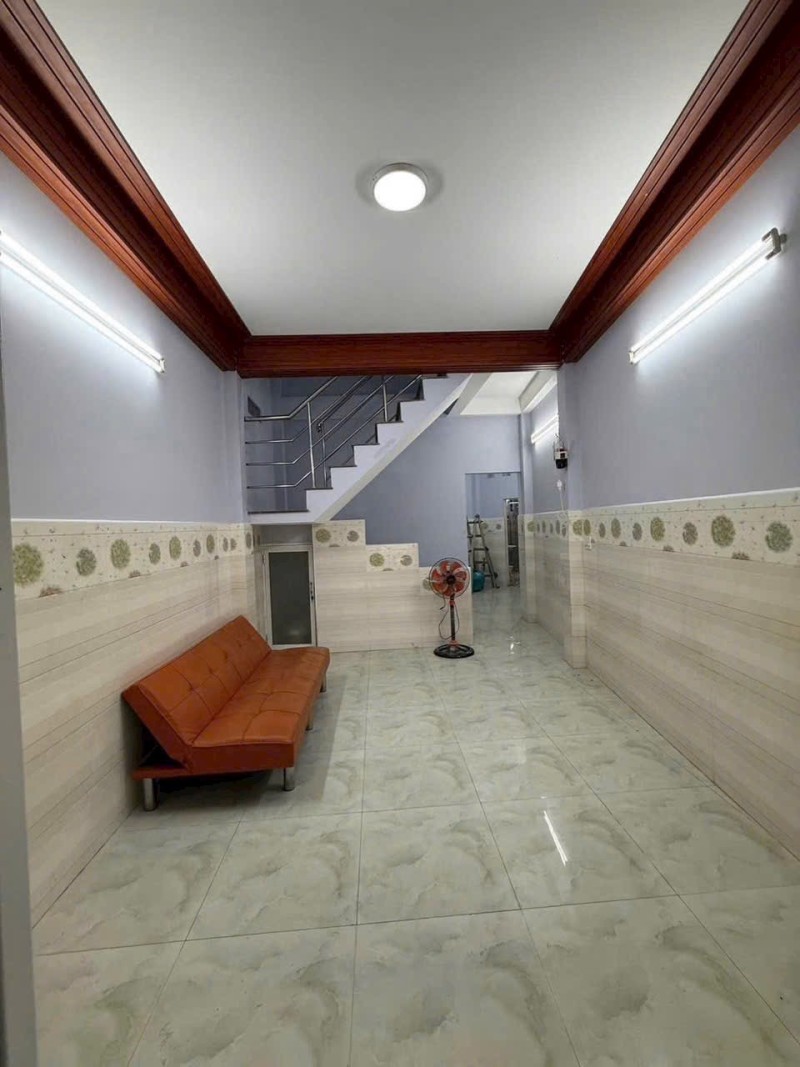 SỞ HỮU NHÀ 3 TẦNG ĐÚC 3PN 3WC SÂN THƯỢNG NGAY TRUNG TÂM Q11 CHỈ 4.58 TỶ 2