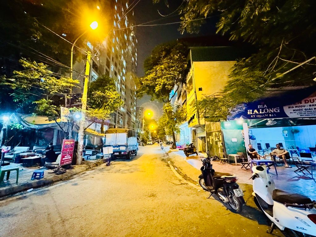 Cần bán Nhà mặt tiền đường Yên Sở, Phường Yên Sở, Diện tích 55m², Giá 17.5 Tỷ 6