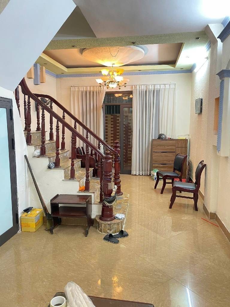 Cần bán Nhà mặt tiền đường Hoàng Mai, Phường Hoàng Văn Thụ, Diện tích 40m², Giá 8.6 Tỷ