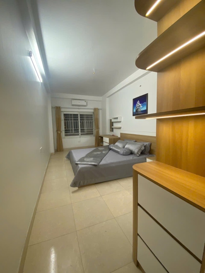 NHÀ BÁT KHỐI – LONG BIÊN  30m² – 5 TẦNG – NGÕ Ô TÔ TRÁNH – FULL NỘI THẤT