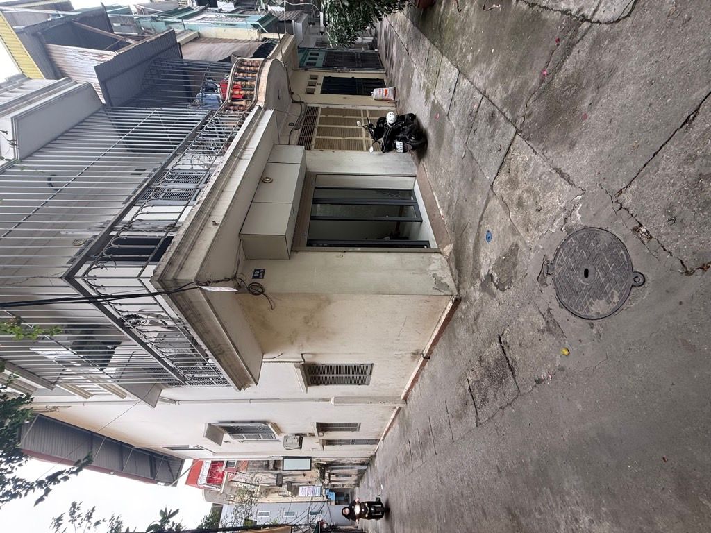 Cần bán Nhà mặt tiền đường Lạc Trung, Phường Vĩnh Tuy, Diện tích 52m², Giá 19 Tỷ