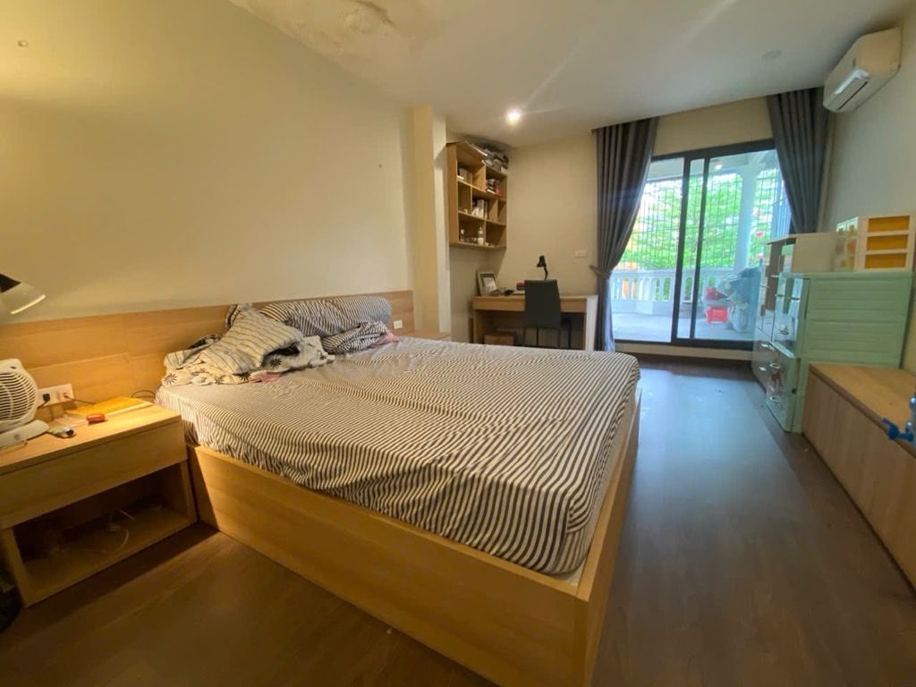 Cần bán Nhà mặt tiền đường Lạc Trung, Phường Vĩnh Tuy, Diện tích 52m², Giá 19 Tỷ 3