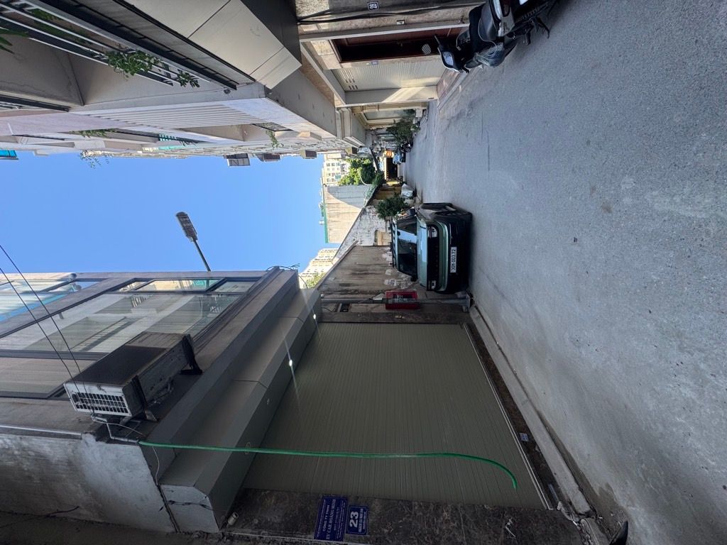 Bán nhà ngõ 548 Nguyễn Văn Cừ 35m x 6T gara, thang máy, oto thông kinh doanh giá nhỉnh 18t còn tl 2