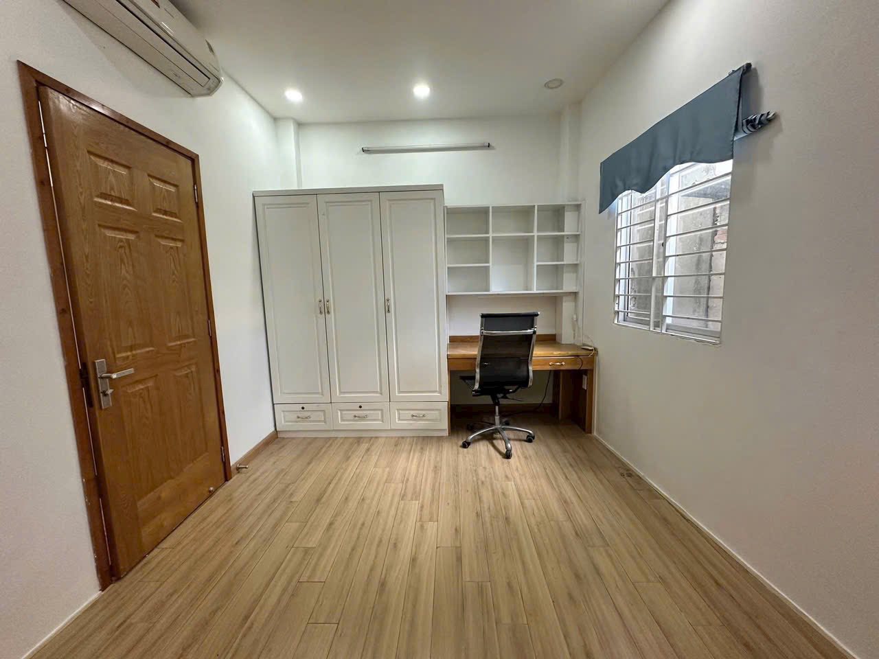 NGUYÊN CĂN TRET 2 LAU  3PN ĐỦ TIỆN NGHI CAO CẤP GIÁ 14TR NGAY HIỆP BÌNH 3