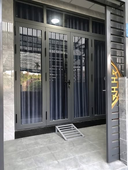 QUÁ RẺ- 10TR,  NHÀ MỚI XÂY- 1 TRỆT 1 LẦU - 4PN – ĐƯỜNG 42 HIỆP BÌNH CHÁNH – Ở NGAY 3