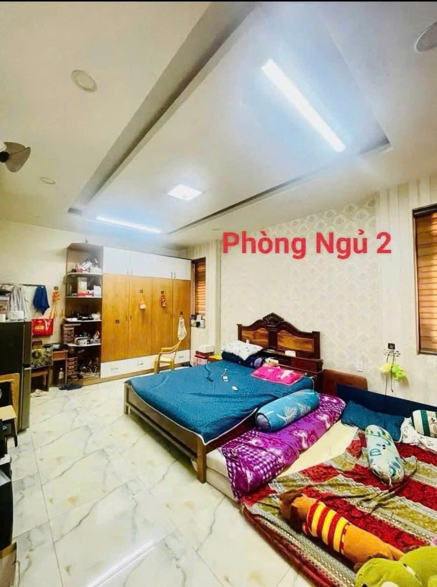 CHO THUÊ BIỆT THỰ SÂN VƯỜN 300M2 KDC HỒNG LONG 4PN GIÁ 40TR 3