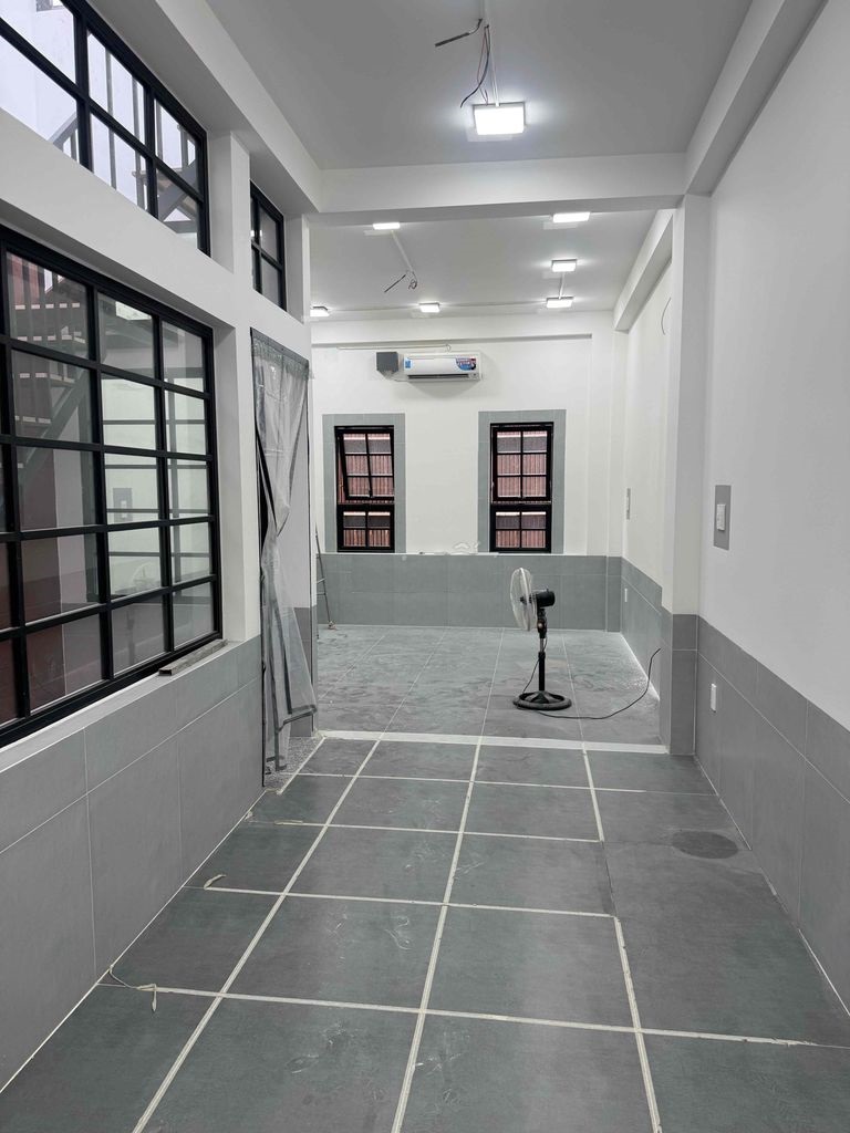 NGUYÊN CĂN MẶT TIỀN ĐƯỜNG 38 MỚI XÂY TRỐNG SUÔT TRỆT 2 LẦU GIÁ 20TR 3