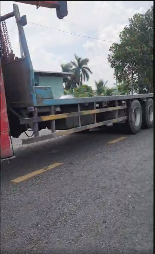 Bán kho mt ĐT 816 , xã Thạnh Lợi , Bến Lức dt 1300m2 ( dtxd 450m2 ) giá 7 tỷ 3