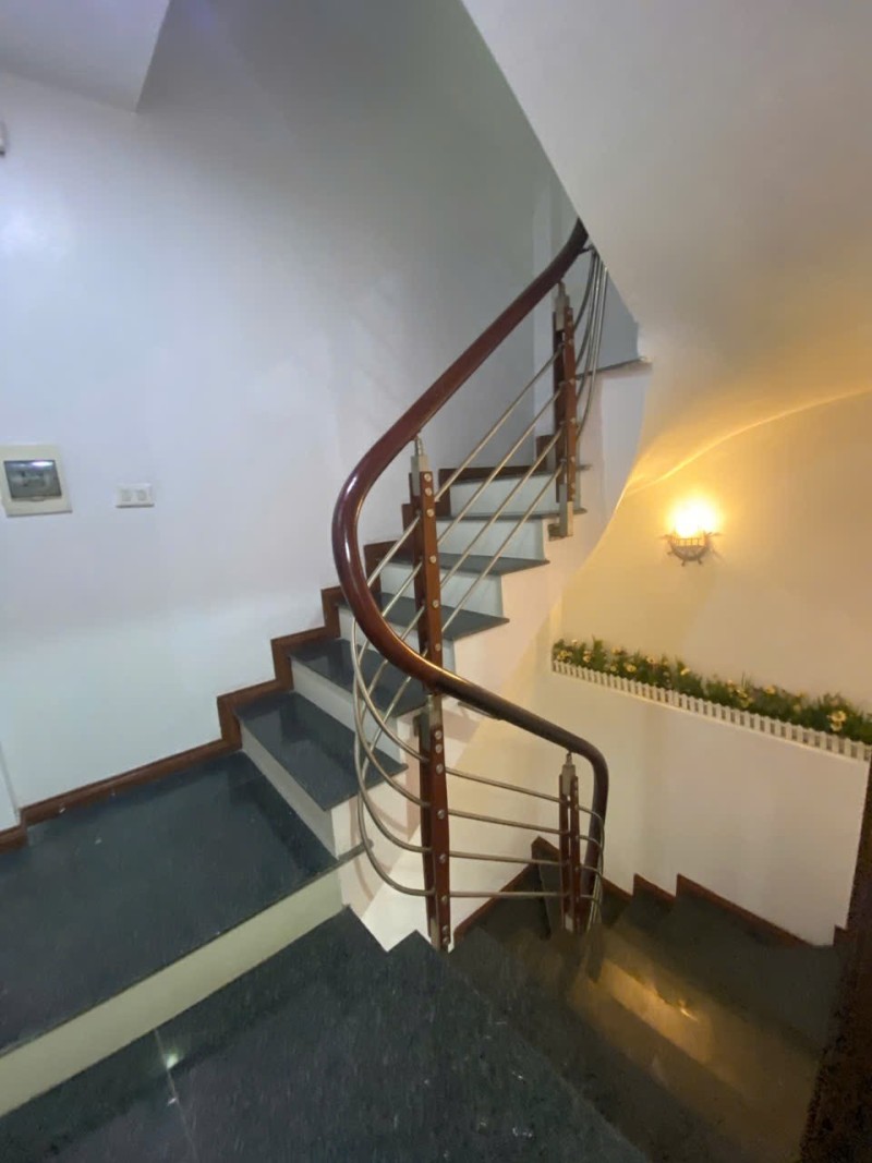 NHÀ NGỌC THỤY – LONG BIÊN5 tầng – 30m² – 3 ngủ – ngõ thoáng 4