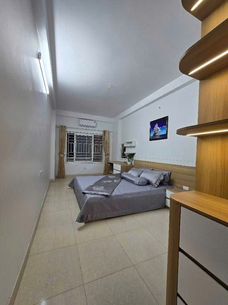 NHÀ BÁT KHỐI – LONG BIÊN  30m² – 5 TẦNG – NGÕ Ô TÔ TRÁNH – FULL NỘI THẤT 3