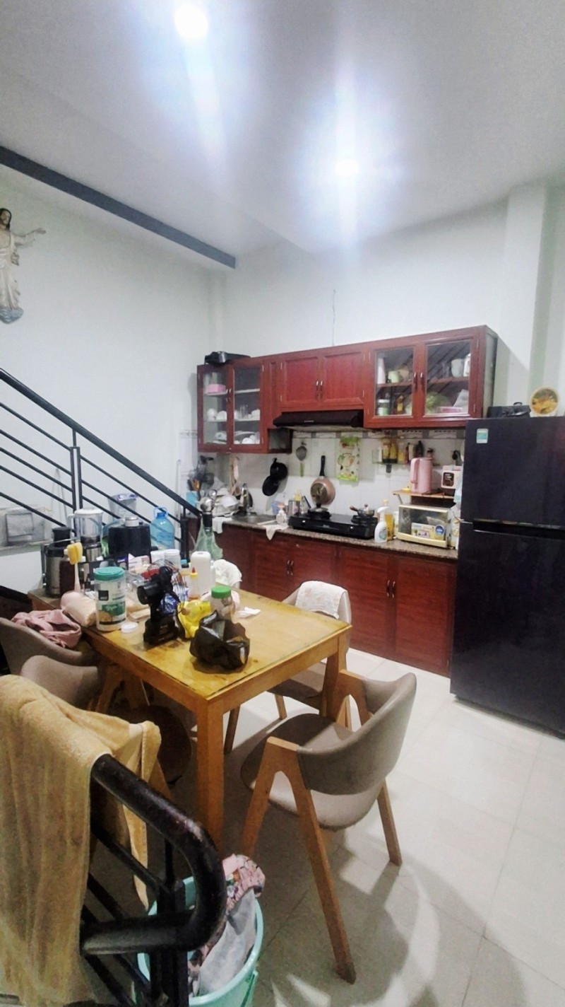 GIÁP TÂN KỲ TÂN QUÝ 28M2 3 TẦNG BTCT 2PN 2WC SÂN THƯỢNG CHỈ 3.3 TỶ 7