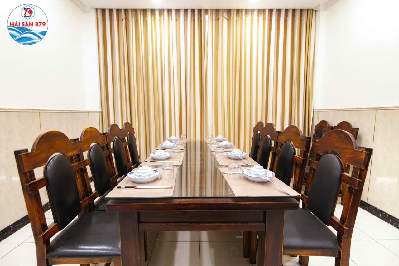 SANG NHƯỢNG NHÀ HÀNG QUY MÔ LỚN – VỊ TRÍ ĐẸP QUẬN TRUNG TÂM 4