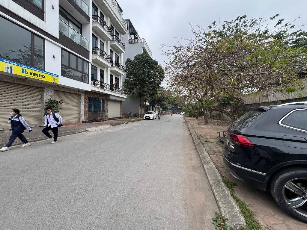 Bán đất ngõ 96 Thượng thanh 50m oto thông, hơn 9 tỷ còn tl 2