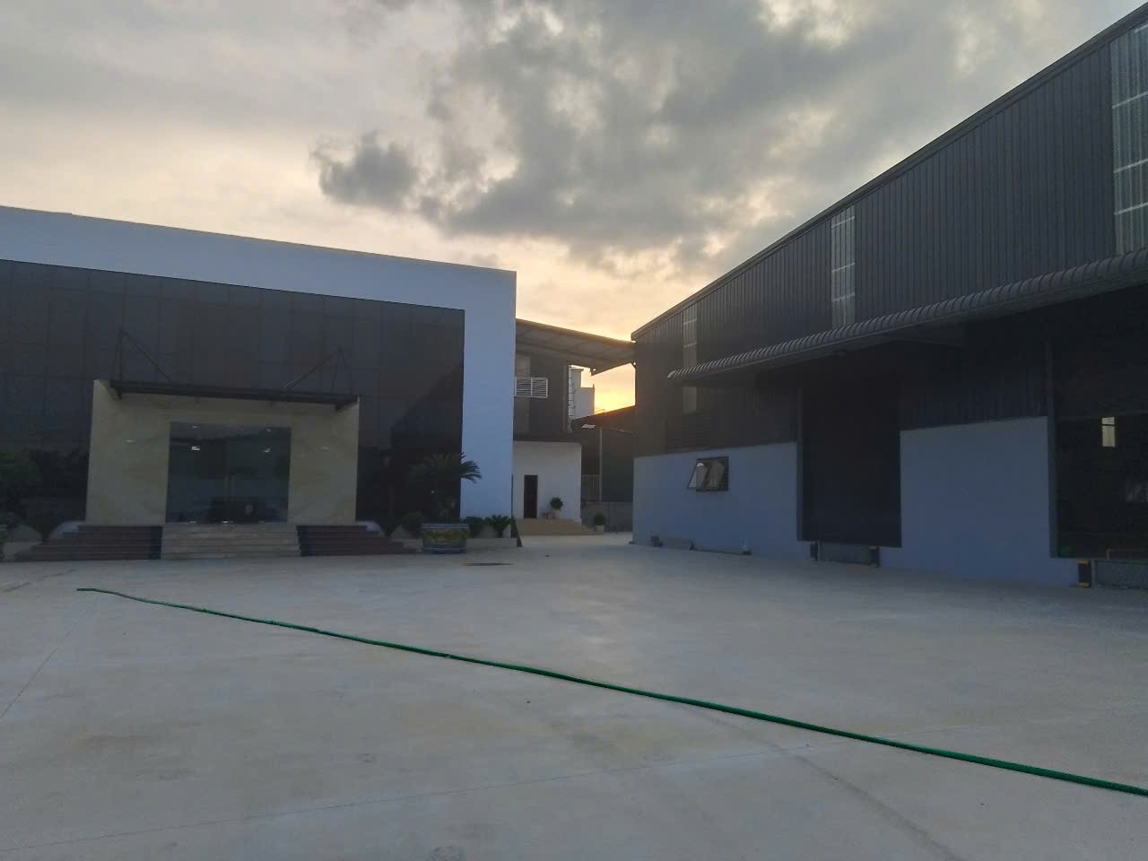 Cho thuê Kho - Nhà xưởng đường 379, Xã Tân Tiến, Diện tích 2100m², Giá 85 Nghìn/m²/tháng 4