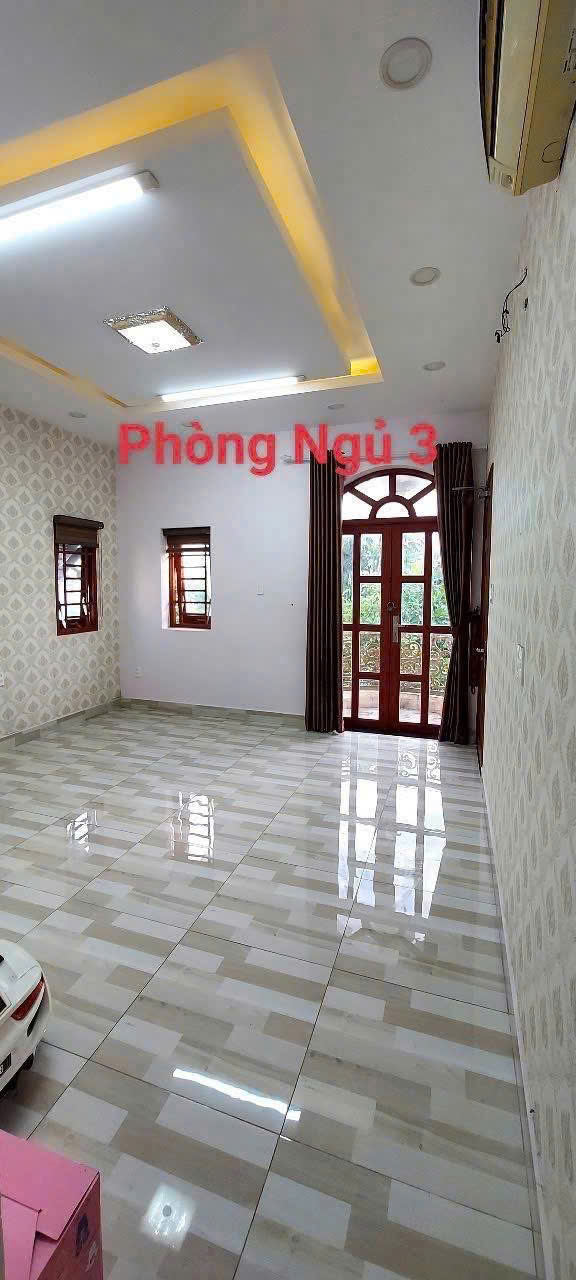 CHO THUÊ BIỆT THỰ SÂN VƯỜN 300M2 KDC HỒNG LONG 4PN GIÁ 40TR 4