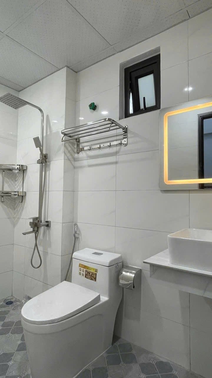 Bán căn nhà 3 tầng ngõ phố Nhị Châu, TP Hải Dương, 48m2, mt hơn 5m, 3 ngủ, 2 vs, 1.89 tỷ 5