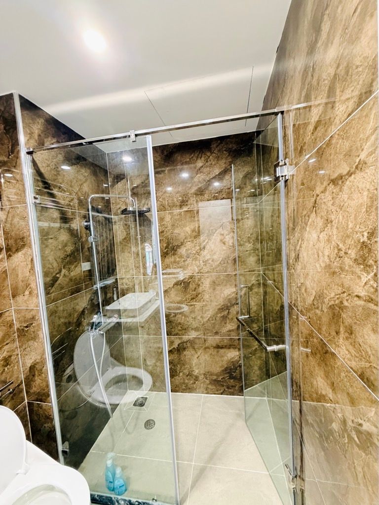 Bán nhà ngõ 193 Bồ Đề oto thông, chỉ hơn 9 tỷ còn tl. 4