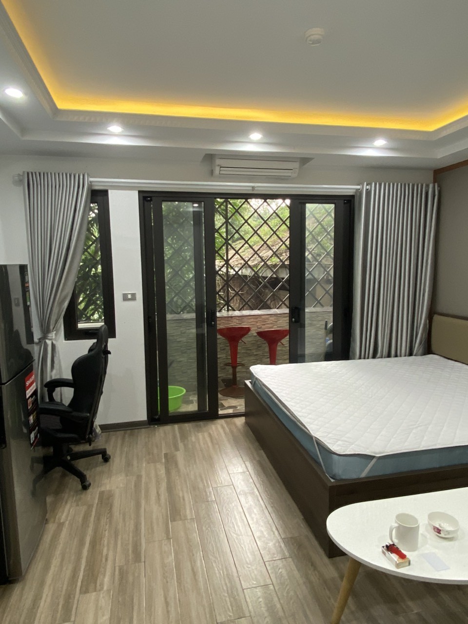 Chính chủ cho thuê Căn hộ CCMN giá rẻ tại Ngõ 193 Phố Trích Sài, Tây Hồ. Chỉ 6tr 4